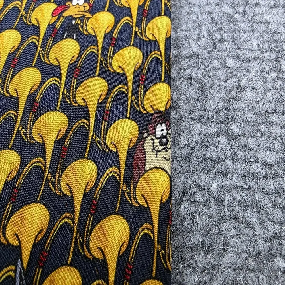 Vintage Looney Tunes Mania Tie Men Bugs Bunny Daffy Duck Silk Cartoon Novelty 90